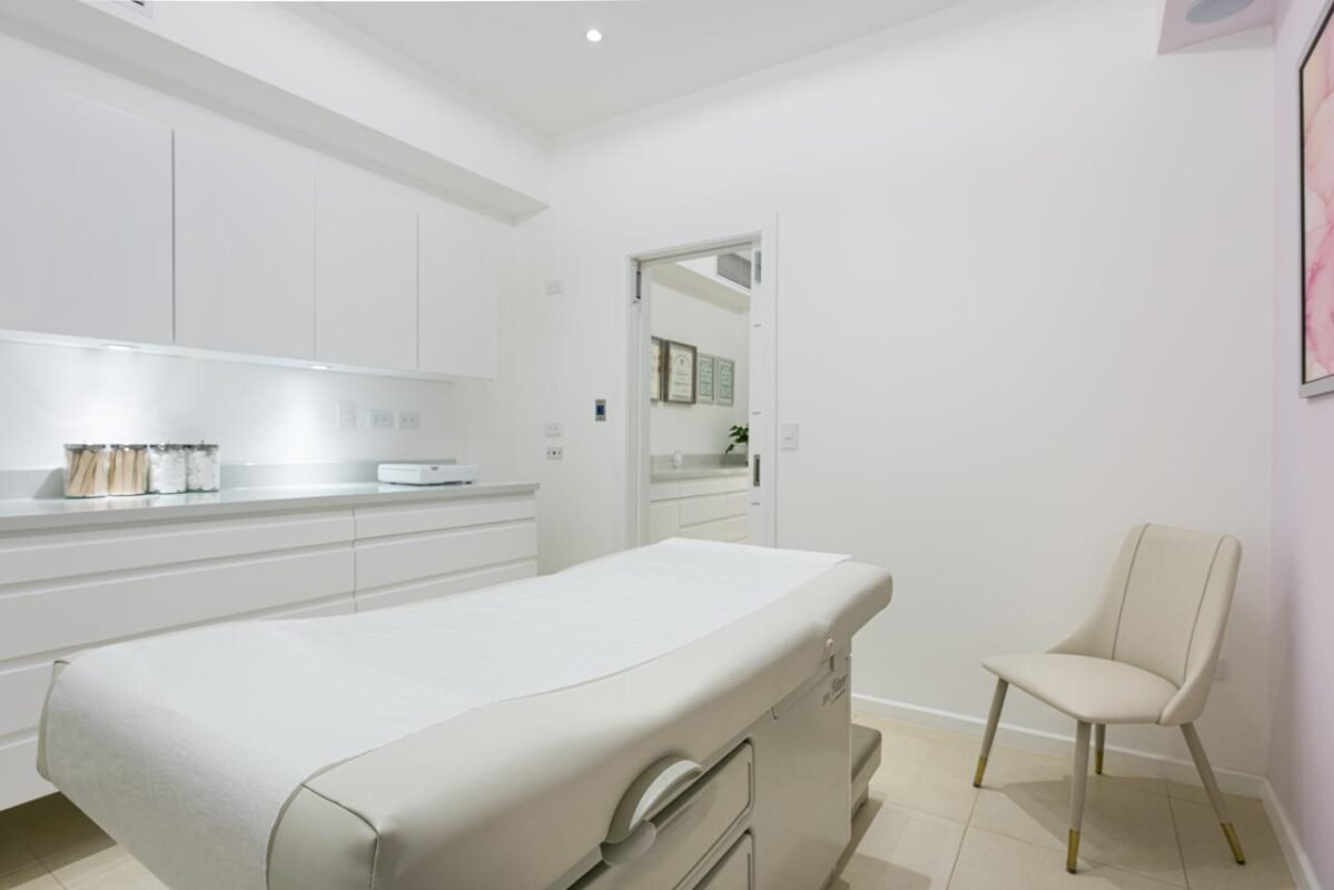 WhatsApp Image 2025-12-06 at 12.11.43 PM (1)